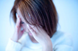 偏頭痛の原因と症状